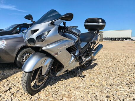 2007 Kawasaki ZZR 1400, серебристый, 800000 рублей, вид 2