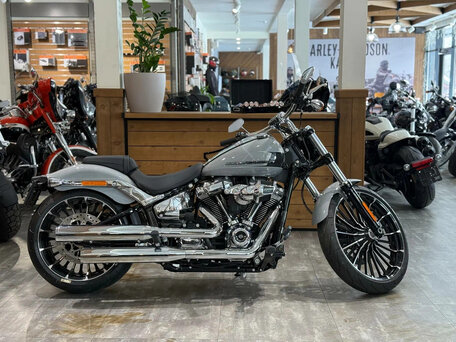2024 Harley-Davidson Breakout, серебристый, 3300000 рублей, вид 2