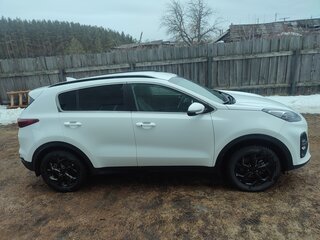 2021 Kia Sportage IV Рестайлинг, белый, 3150000 рублей, вид 5