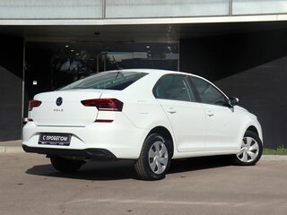 2021 Volkswagen Polo VI, белый, 1580000 рублей, вид 5