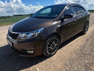 2015 Kia Rio III Рестайлинг, коричневый, 1060000 рублей, вид 2