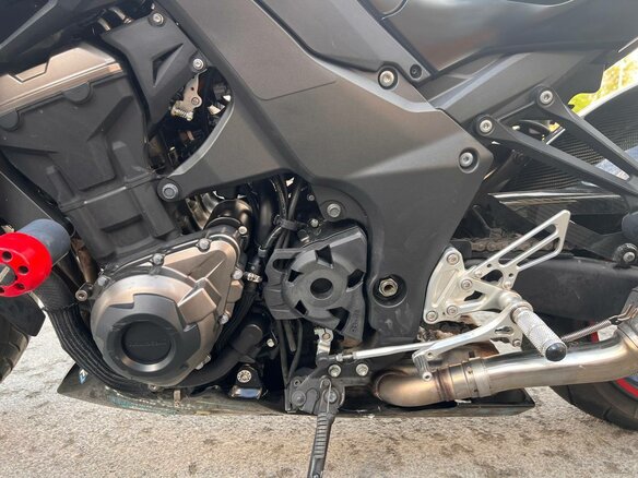2014 Kawasaki Z 1000, чёрный, 1000000 рублей - вид 3