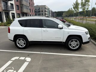 2013 Jeep Compass I Рестайлинг 2, белый, 1300000 рублей, вид 3