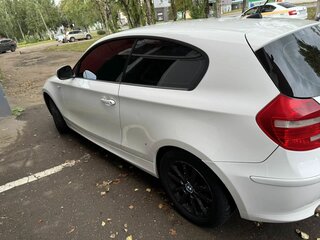 2011 BMW 1 серии 116i I (E81/E82/E87/E88) Рестайлинг, белый, 680000 рублей, вид 4