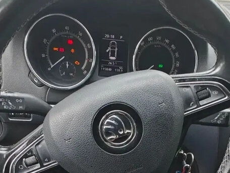 2017 Skoda Yeti I Рестайлинг, серый, 1355000 рублей, вид 2