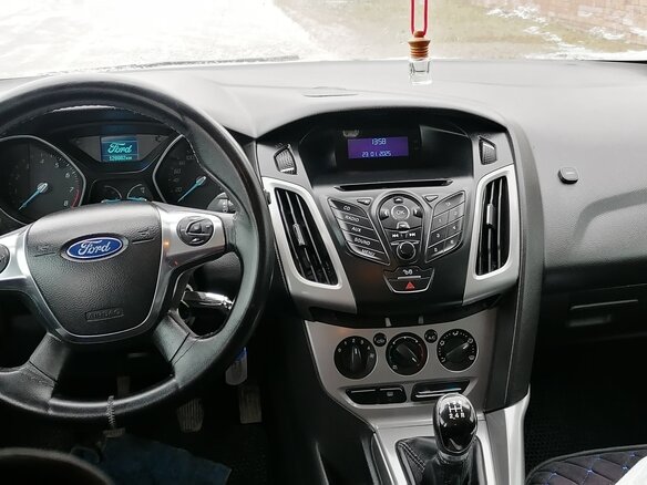 2011 Ford Focus III, серый, 805000 рублей - вид 9