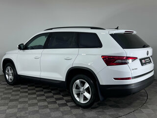 2019 Skoda Kodiaq I, белый, 2245000 рублей, вид 4