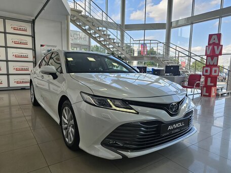 2019 Toyota Camry VIII (XV70), белый, 2589000 рублей, вид 4