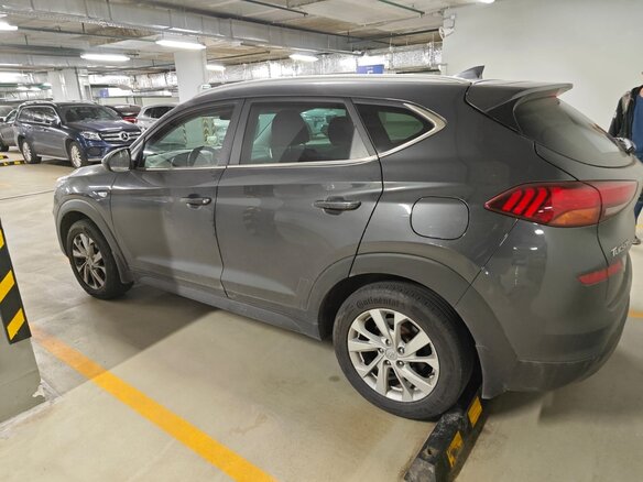 2020 Hyundai Tucson III Рестайлинг, серый, 2350000 рублей - вид 2