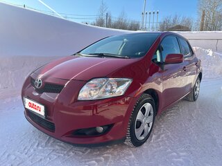2008 Toyota Auris I, красный, 745000 рублей, вид 2