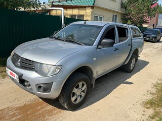 2011 Mitsubishi L200 IV, серебристый, 1450000 рублей, вид 1