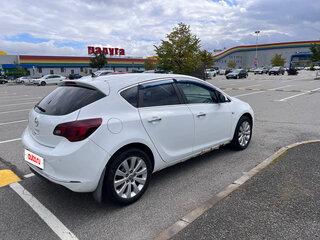 2012 Opel Astra J Рестайлинг, белый, 525000 рублей, вид 5