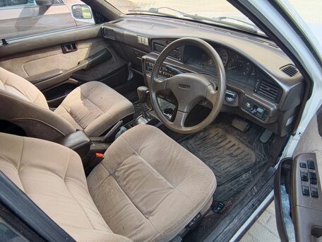 1988 Toyota Corona VIII (T170), белый, 119000 рублей, вид 5