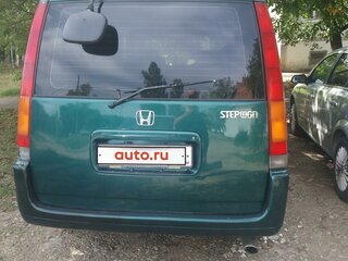 1998 Honda Stepwgn I, зелёный, 800000 рублей, вид 3