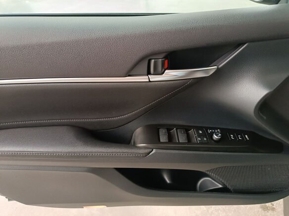 2021 Toyota Camry VIII (XV70) Рестайлинг, коричневый - вид 13