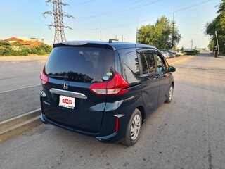 2019 Honda Freed II, зелёный, 1700000 рублей, вид 3