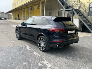 2016 Porsche Cayenne S Diesel II Рестайлинг (958), синий, 5000000 рублей, вид 3