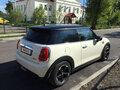 2014 Mini Hatch Cooper III (F55/F56), белый - вид 2