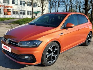 2019 Volkswagen Polo VI (EU Market), оранжевый, 1490000 рублей, вид 1