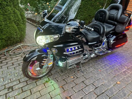 2009 Honda GL 1800 Gold Wing, синий, 1800000 рублей, вид 1