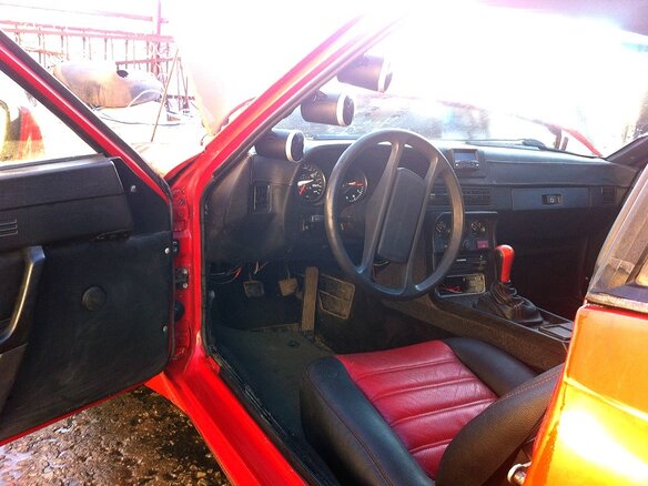 1981 Porsche 924, красный - вид 4