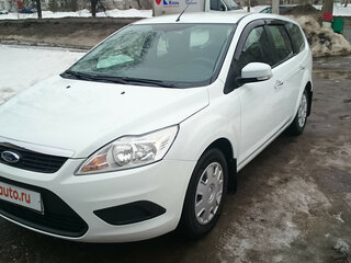 2010 Ford Focus II Рестайлинг, белый, 400000 рублей, вид 1