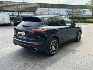 2016 Porsche Cayenne S Diesel II Рестайлинг (958), синий, 5000000 рублей, вид 2
