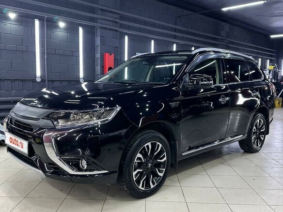 2015 Mitsubishi Outlander PHEV III Рестайлинг 2, чёрный, 2500000 рублей - вид 7