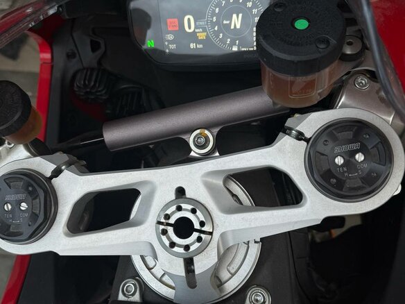 2020 Ducati Panigale V2, красный, 1700000 рублей - вид 8