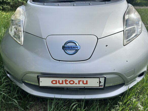 2013 Nissan Leaf (EM57) I (ZE0/AZE0), серый, 820000 рублей - вид 8