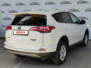 2017 Toyota RAV4 IV (XA40) Рестайлинг, белый, 2199000 рублей, вид 4