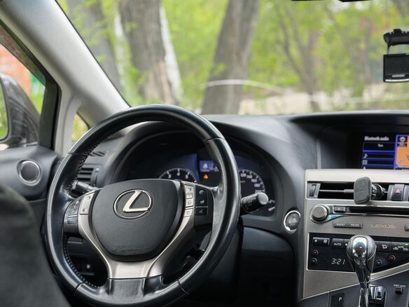 2013 Lexus RX 270 III Рестайлинг, золотистый, 2800000 рублей - вид 6
