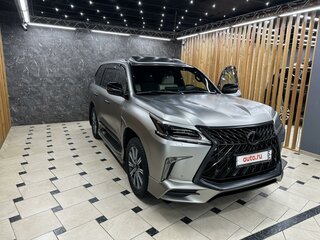 2020 Lexus LX 570 III Рестайлинг 2, серый, 11500000 рублей, вид 2