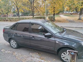 2018 Lada (ВАЗ) Granta I Рестайлинг, серебристый, 650000 рублей, вид 4