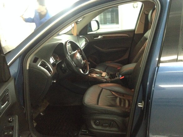 2010 Audi Q5 I (8R), синий - вид 2