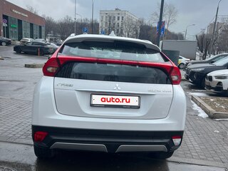 2022 Mitsubishi Eclipse Cross I Рестайлинг, белый, 3000000 рублей, вид 3