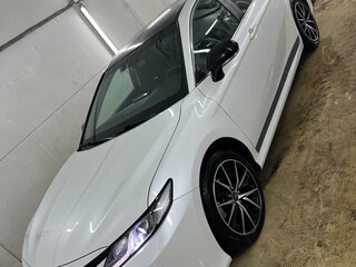 2021 Toyota Camry VIII (XV70) Рестайлинг, белый, 2570000 рублей, вид 5