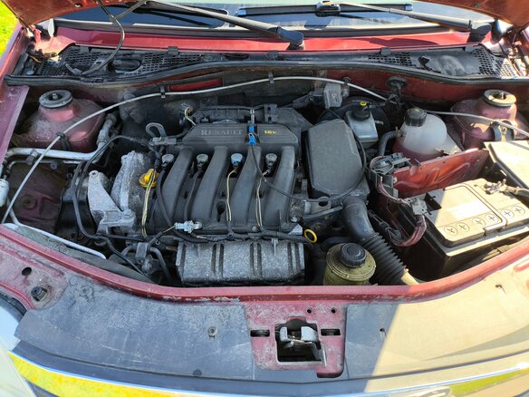 2011 Renault Logan I Рестайлинг, красный, 490000 рублей - вид 19