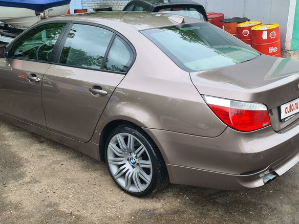 2004 BMW 5 серии 530i V (E60/E61), коричневый, 950000 рублей - вид 6