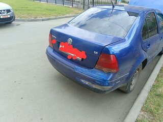 2000 Volkswagen Bora I, синий, 150000 рублей, вид 3