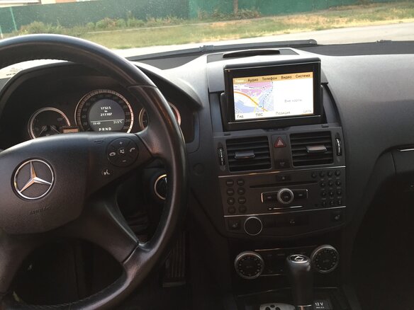 2010 Mercedes-Benz C-Класс 200 III (W204), чёрный - вид 6