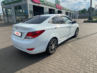 2013 Hyundai Solaris I, белый, 790000 рублей, вид 4