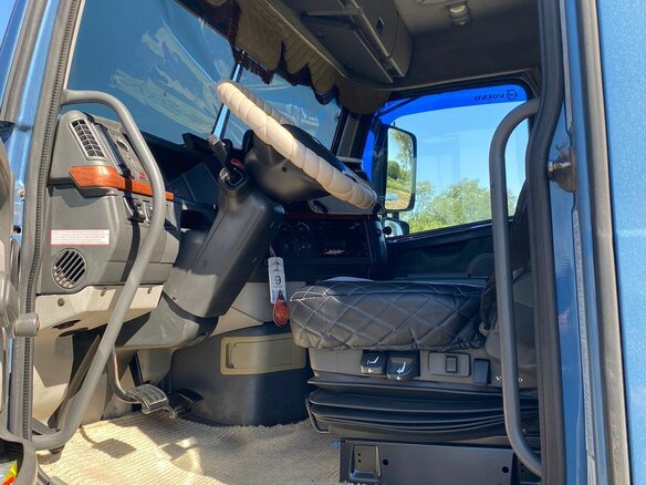 2003 Volvo VNL, синий, 3500000 рублей - вид 8