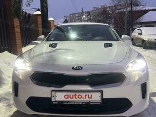2018 Kia Stinger I, белый, 2600000 рублей, вид 4