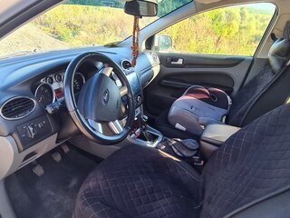 2008 Ford Focus II Рестайлинг, серебристый, 600000 рублей, вид 5