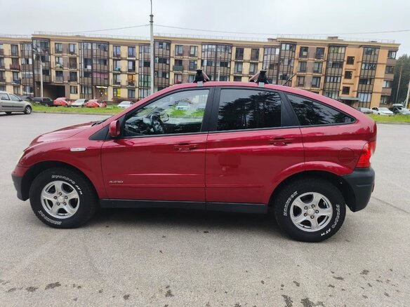 2007 SsangYong Actyon 4-speed I, красный