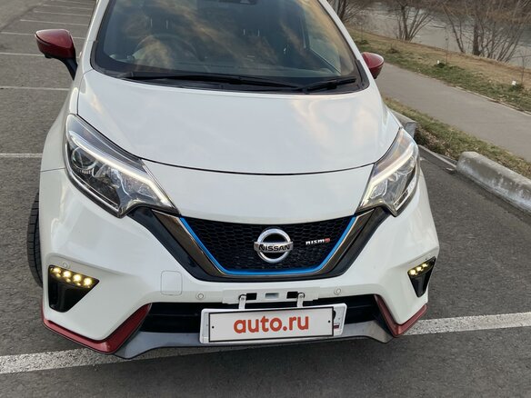 2019 Nissan Note Nismo e-Power II Рестайлинг, белый, 1660000 рублей - вид 1