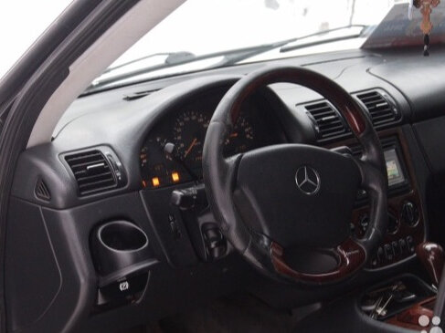 2001 Mercedes-Benz M-Класс 430 I (W163), чёрный - вид 4