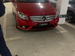 2013 Mercedes-Benz B-Класс 180 II (W246), красный, 1750000 рублей, вид 2