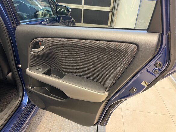 2011 Honda Stream II Рестайлинг, синий, 1400000 рублей - вид 13